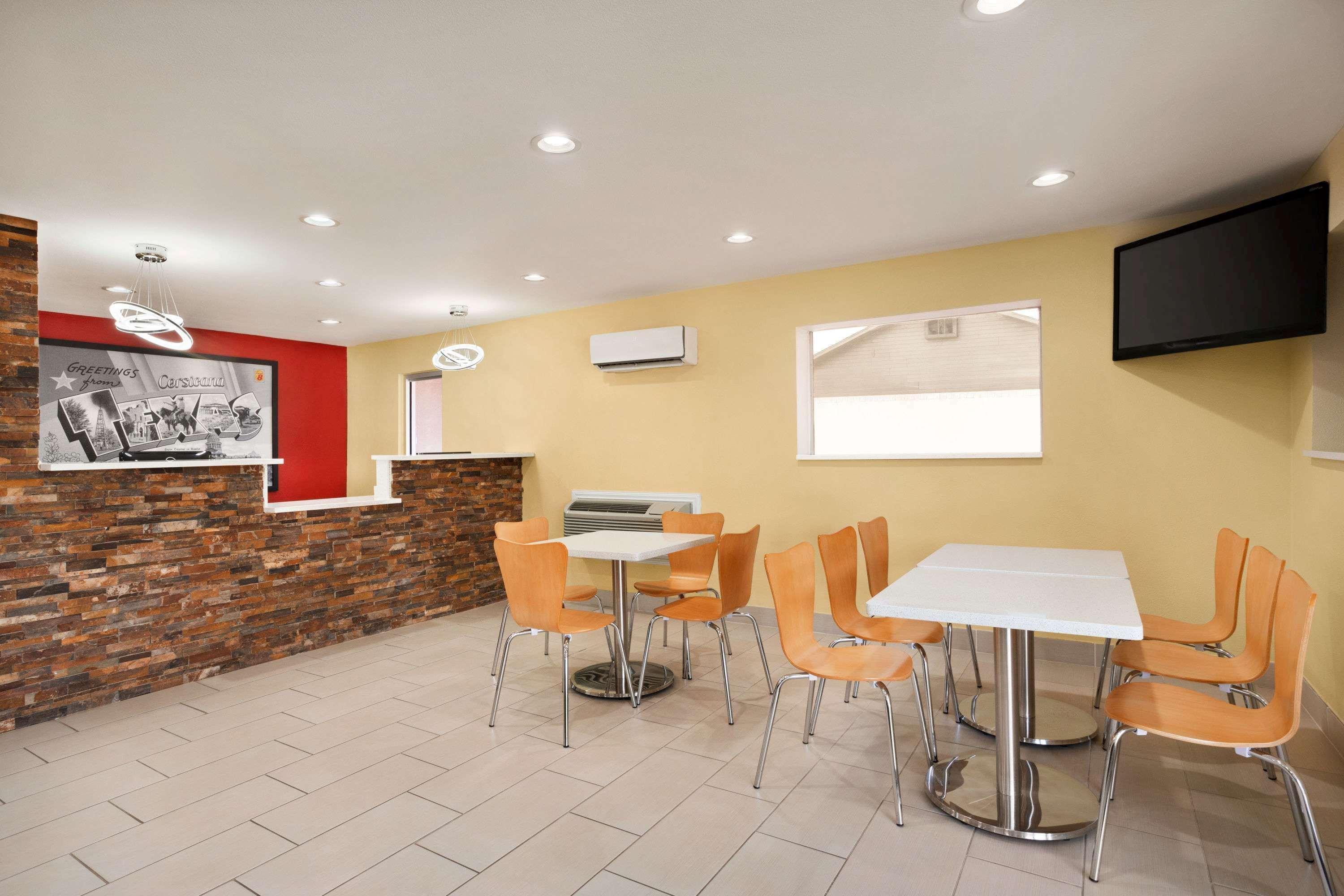 Super 8 By Wyndham Corsicana Exterior foto